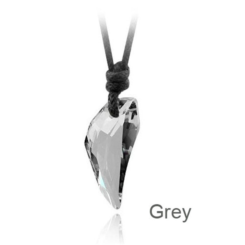Stylish Wolf Tooth Crystal Necklace