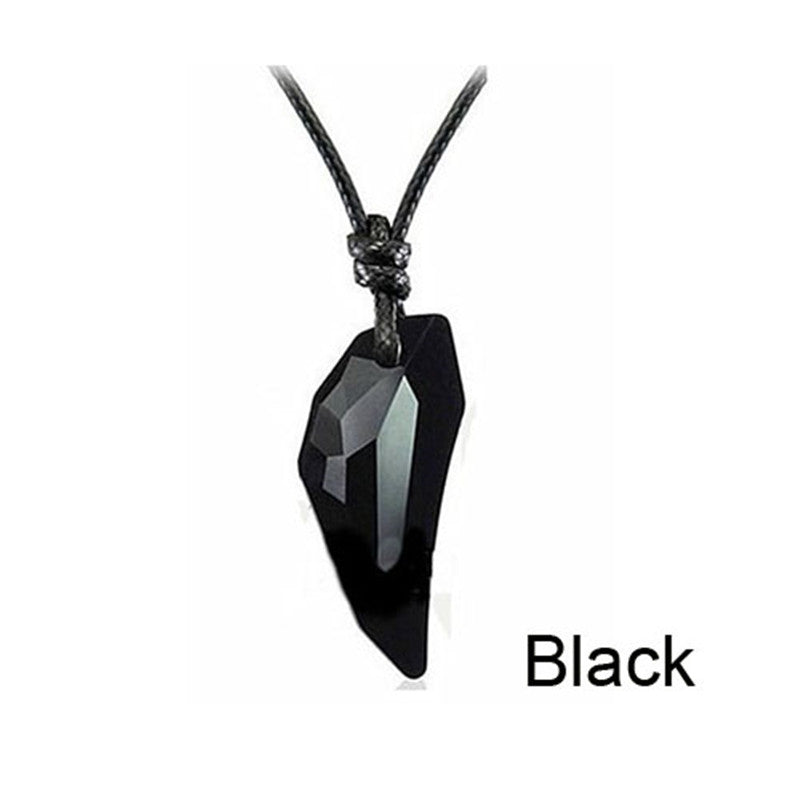 Stylish Wolf Tooth Crystal Necklace