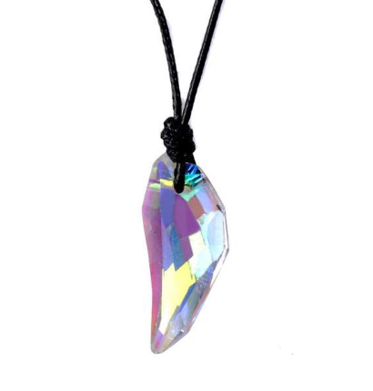 Stylish Wolf Tooth Crystal Necklace